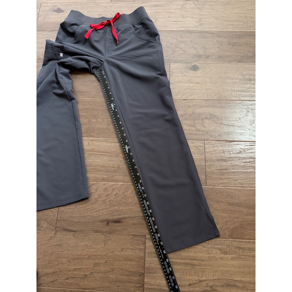 FIGS Kade Cargo Scrub Pants Graphite Gray XS Straight Leg Yoga Waist 1000219 - Picture 6 of 8